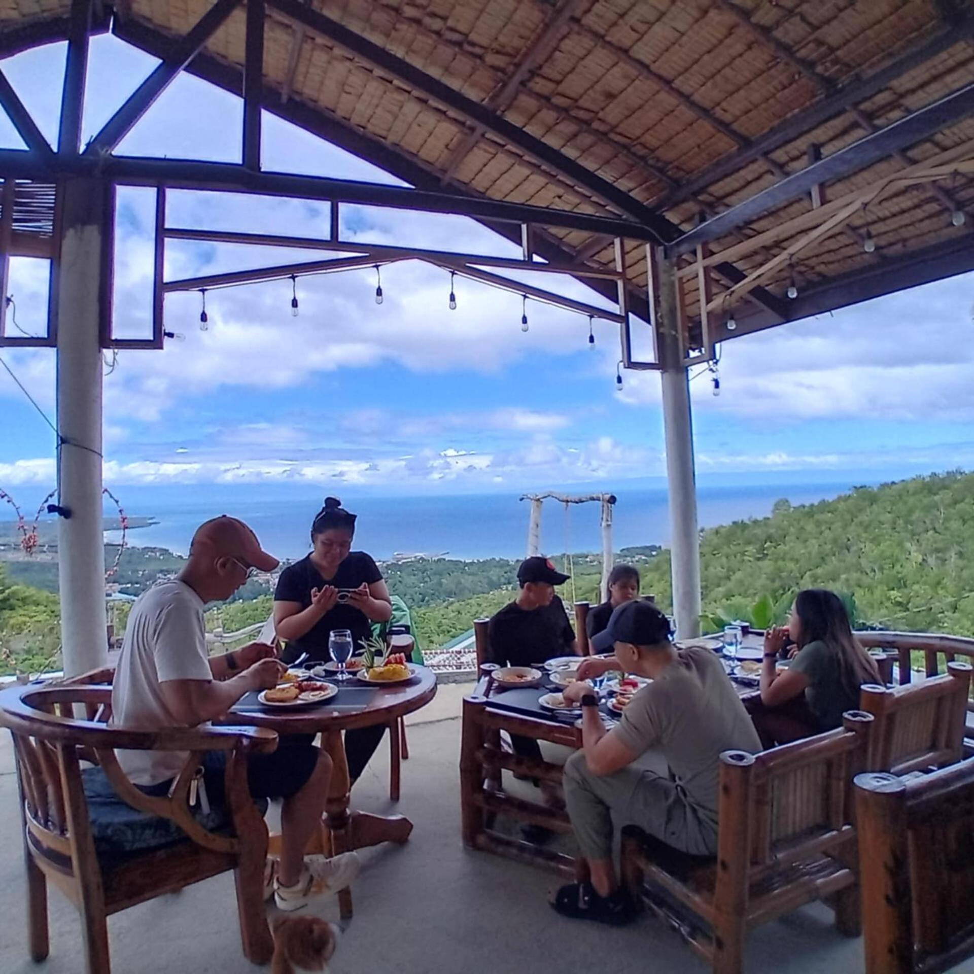 Thornton'S Sea View Cafe & Guesthouse Siquijor Exterior foto